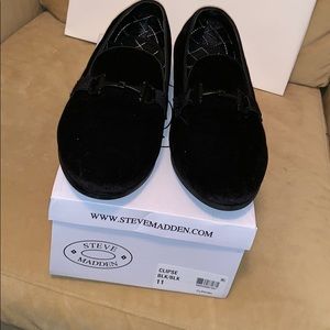 Steve Madden Black velvet Shoes size 11.